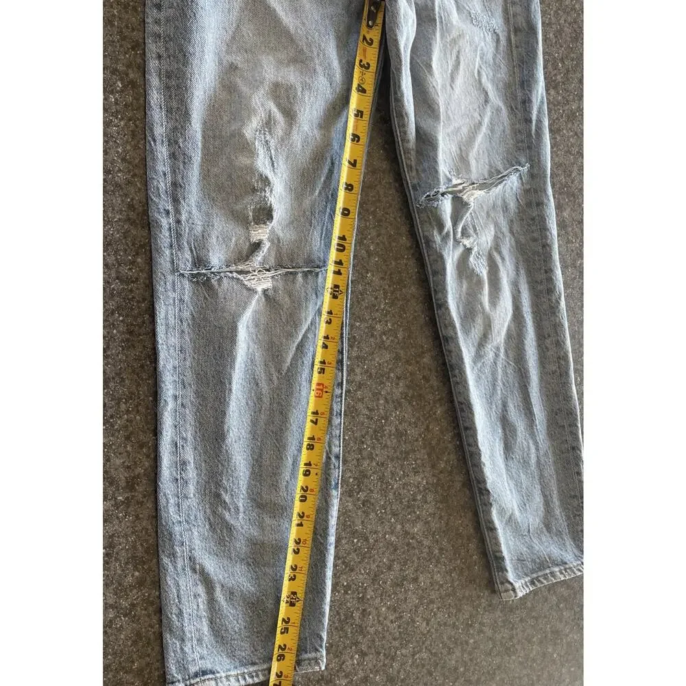 Lucky Brand Drew High Rise Mom Jean Light Wash Distressed Size 4/27 Acid Wash - Picture 5 of 16